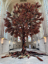 L'arbre de vie de Joana Vasconcelos, une renaissance féérique.